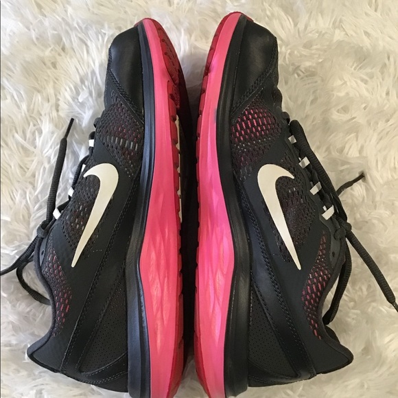 Size 7.5 - Nike Dual Fusion Run 3 Black - 653594-009 - Picture 6 of 10